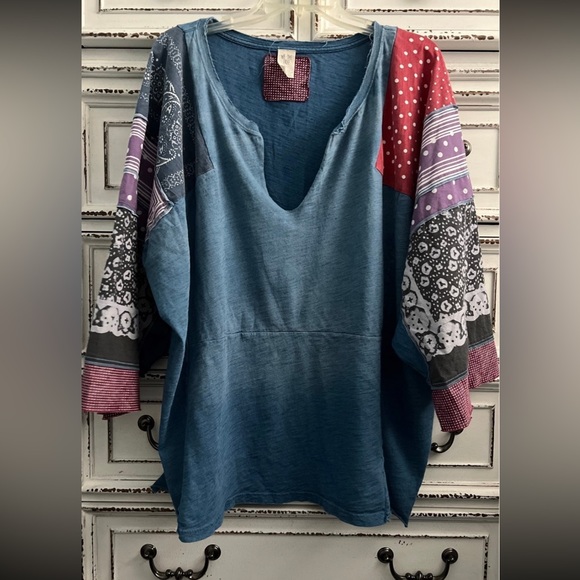 Free People oversized boho handkerchief pattern v-neck pullover Size L - Picture 9 of 16